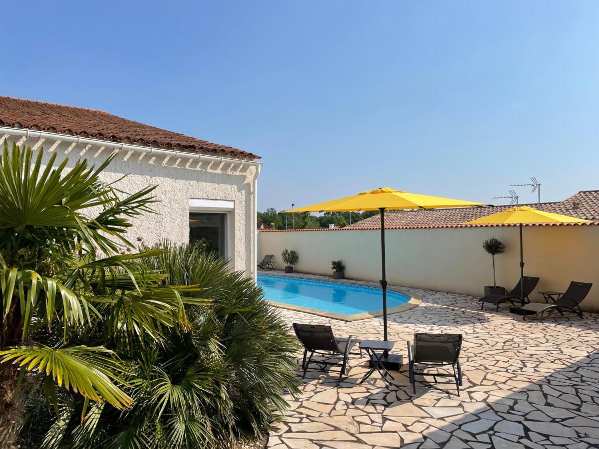Les Pertuis Rochelais Bed and Breakfast Périgny Εξωτερικό φωτογραφία