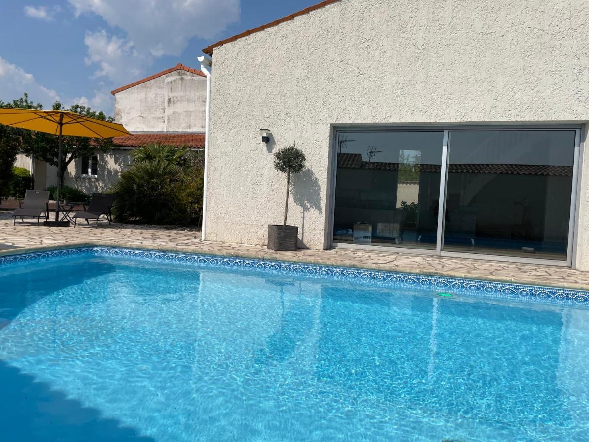 Les Pertuis Rochelais Bed and Breakfast Périgny Εξωτερικό φωτογραφία