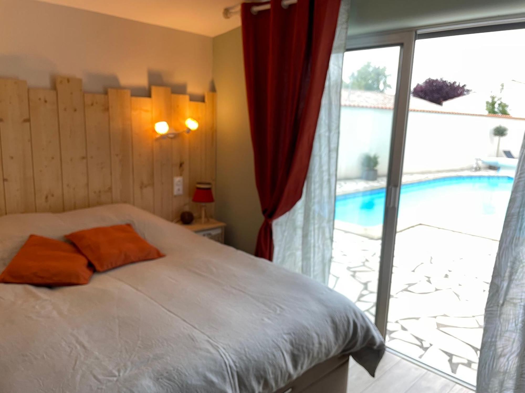 Les Pertuis Rochelais Bed and Breakfast Périgny Εξωτερικό φωτογραφία